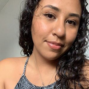 Meet your Posher, Stephani